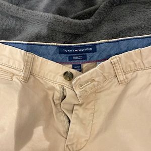 Tommy hillfiger chinos 32x32